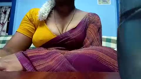 Snapshot of tamilmadhi520 chatting on July 7, 7:29 pm tamilmadhi520 online show from July 7, 7:29 pm