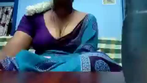 Snapshot of tamilmadhi520 chatting on July 19, 6:11 pm tamilmadhi520 online show from July 19, 6:11 pm