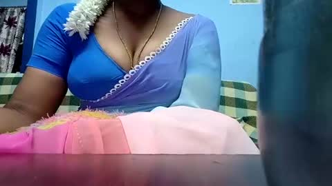 Snapshot of tamilmadhi520 chatting on July 23, 5:33 pm tamilmadhi520 online show from July 23, 5:33 pm