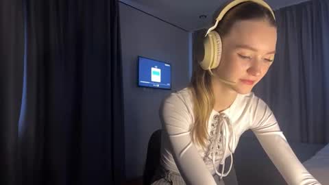 Melissa online show from March 17, 12:08 pm