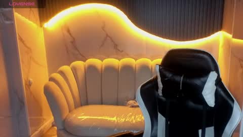 tamy online show from March 30, 3:35 pm