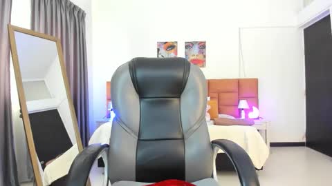 Tamy  online show from January 12, 7:30 pm