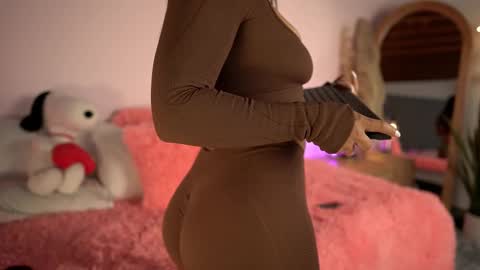 Tamy online show from November 29, 1:41 am