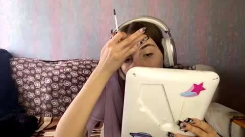 Alice online show from March 14, 10:10 am