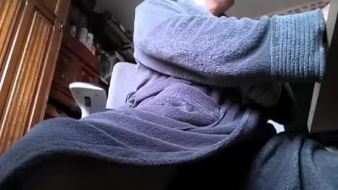 taneyone online show from April 21, 7:14 am