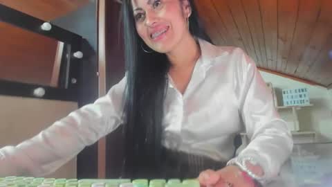 tania online show from January 28, 10:56 pm