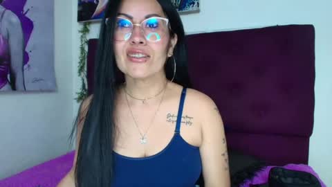 Snapshot of tania_mature chatting on July 18, 6:12 pm tania online show from July 18, 6:12 pm