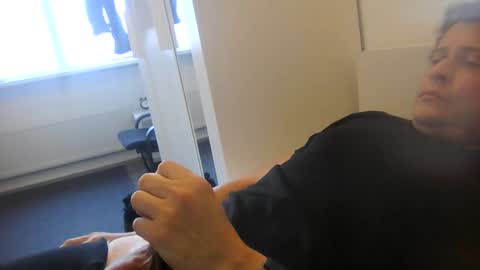 Snapshot of tanitog chatting on December 6, 2:06 pm Tanitog online show from December 6, 2:06 pm