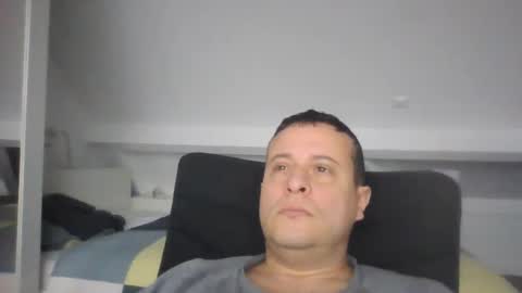 Snapshot of tanitog chatting on December 29, 8:22 am Tanitog online show from December 29, 8:22 am