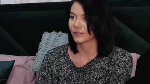 Snapshot of taniyagrey chatting on December 2, 9:02 am tanyaGrey online show from December 2, 9:02 am