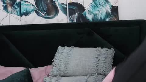 Snapshot of taniyagrey chatting on December 3, 8:49 am tanyaGrey online show from December 3, 8:49 am