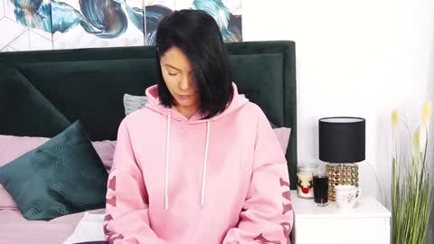 Snapshot of taniyagrey chatting on December 8, 9:02 am tanyaGrey online show from December 8, 9:02 am