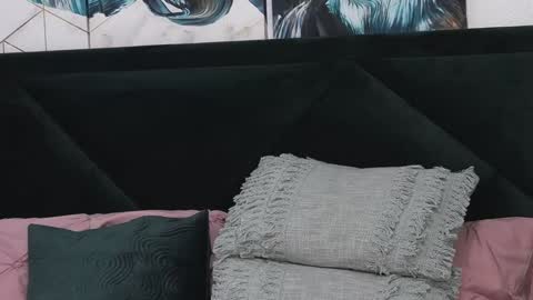 Snapshot of taniyagrey chatting on December 28, 7:11 am tanyaGrey online show from December 28, 7:11 am