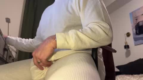 Snapshot of tankguyusa chatting on December 29, 2:52 pm Tank Guy online show from December 29, 2:52 pm