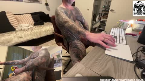 Snapshot of tankguyusa chatting on January 18, 3:59 pm Tank Guy online show from January 18, 3:59 pm