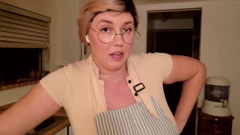 Lilith Eden  sometimes Eve online show from November 27, 2:02 am