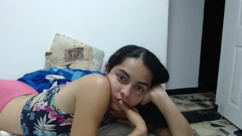 Angeline  Follow  online show from December 13, 11:54 pm