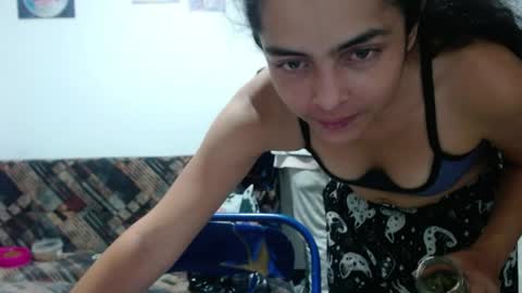 Angeline  Follow  online show from May 15, 11:01 pm