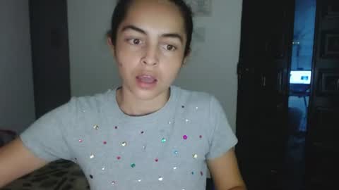 Snapshot of tantricroots chatting on July 21, 11:51 pm Angeline Follow online show from July 21, 11:51 pm