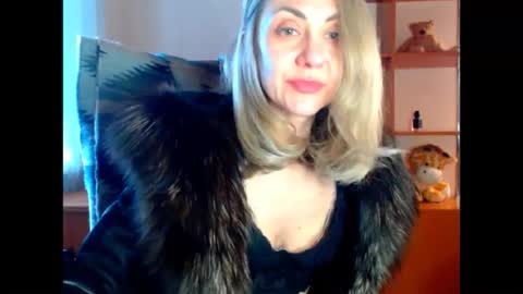 Snapshot of tanya6547 chatting on February 13, 9:38 am tanya online show from February 13, 9:38 am