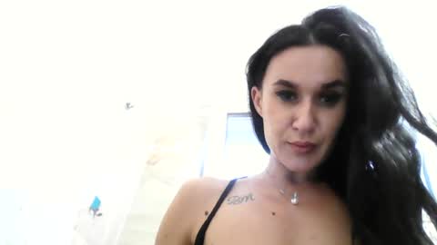 Snapshot of tanya_bella chatting on June 12, 5:23 pm Tanya online show from June 12, 5:23 pm