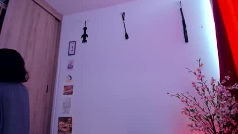 Snapshot of tanya_worldbondage chatting on December 4, 1:53 pm tanya online show from December 4, 1:53 pm