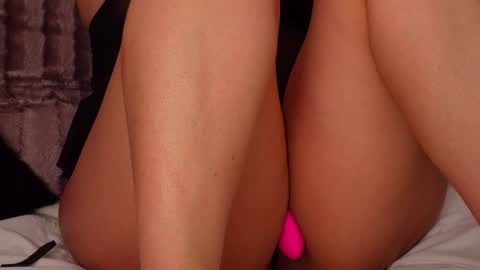 Snapshot of tanyakrosss chatting on February 21, 6:14 am Tania online show from February 21, 6:14 am