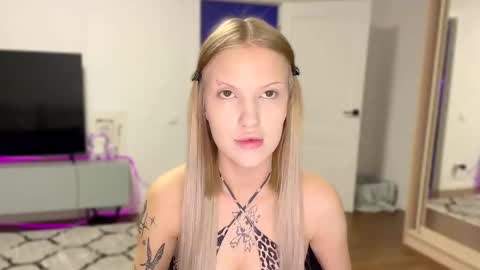 Snapshot of tanyaquartaro chatting on February 28, 4:41 pm Alisa online show from February 28, 4:41 pm