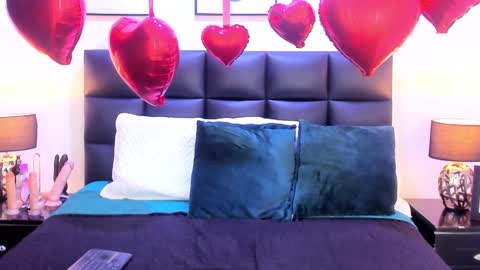 Snapshot of taracarsonn chatting on February 11, 11:22 pm taracarsonn online show from February 11, 11:22 pm