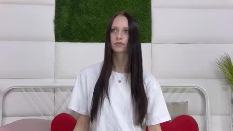 taraharriss online show from October 19, 8:26 am