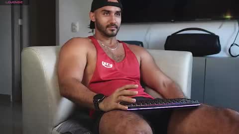 Tarek online show from November 11, 9:15 pm