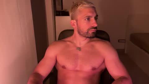 tarquit8 online show from September 16, 8:21 pm