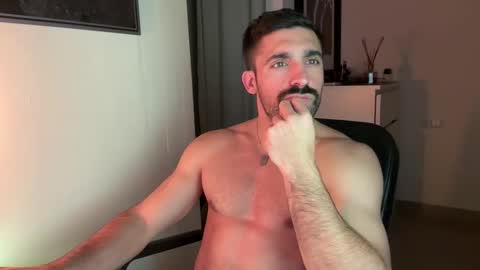 tarquit8 online show from January 14, 8:58 pm