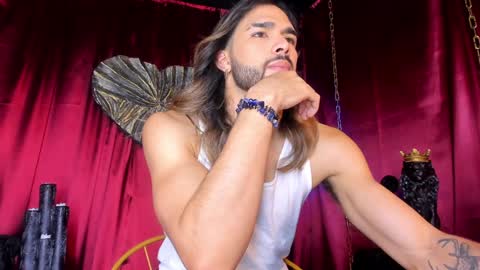 Snapshot of tarzanylobo chatting on December 20, 3:47 am Tarzan online show from December 20, 3:47 am