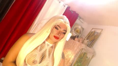 Snapshot of tasha_goddess chatting on February 4, 7:36 am tashaa online show from February 4, 7:36 am