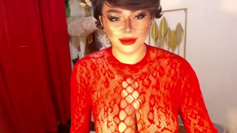 tashaa online show from April 4, 1:37 am