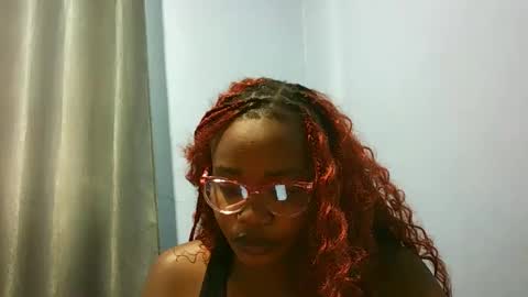 Snapshot of tashacutey chatting on January 4, 9:32 am Tasha online show from January 4, 9:32 am