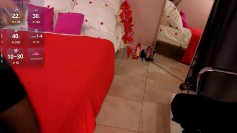 Tasha online show from October 25, 9:20 pm