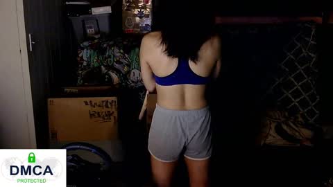 Snapshot of tashakai chatting on December 31, 5:29 pm TashaKai online show from December 31, 5:29 pm