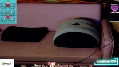 TashaKai online show from December 1, 6:02 pm