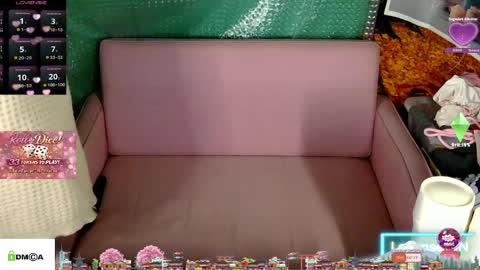 TashaKai online show from April 8, 1:38 am