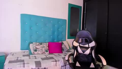 tashasant online show from September 15, 8:47 am