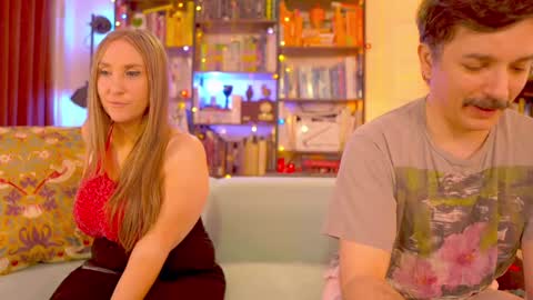 Snapshot of task_manager chatting on February 14, 2:33 pm Vivian  Clark online show from February 14, 2:33 pm