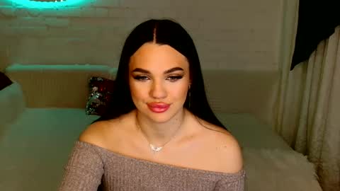 Snapshot of tasty_babyy chatting on December 6, 4:38 pm tasty_babyy online show from December 6, 4:38 pm