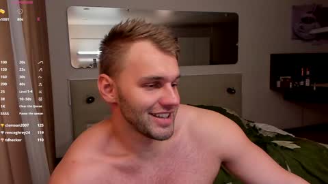 My shows 2100500 UTC3 online show from January 11, 1:37 am