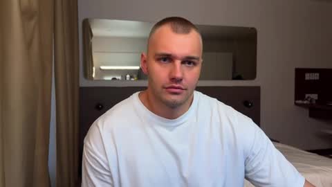 My shows 2100500 UTC3 online show from September 19, 4:36 am