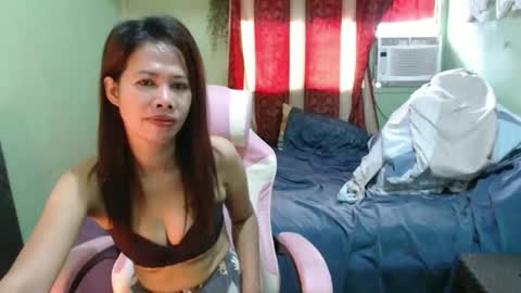 Snapshot of tasty_olive chatting on October 2, 1:12 am tasty_olive online show from October 2, 1:12 am