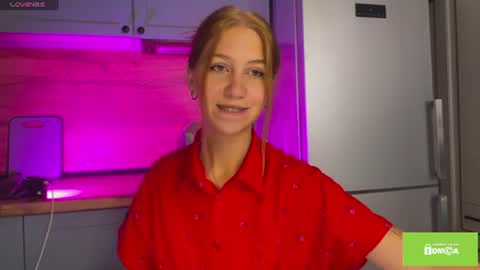 Snapshot of tastyvinni chatting on July 8, 10:31 am Veni online show from July 8, 10:31 am