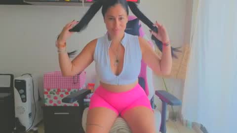 tatiana2224 online show from June 12, 8:35 am