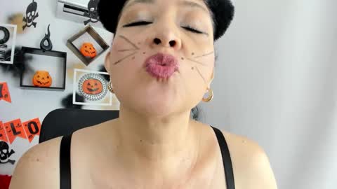 tatiana_sofiaa online show from October 31, 1:56 pm